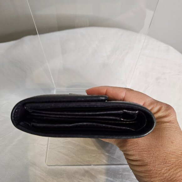 MCM Princess Lion Tote & Wallet - GUC - Picture 14 of 16